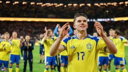 欧冠app下载-约克雷斯绝杀伊兰加建功 瑞典3-2波兰晋级世界杯